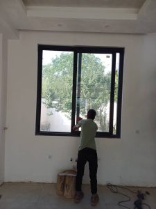 پنجره دو جداره باغ